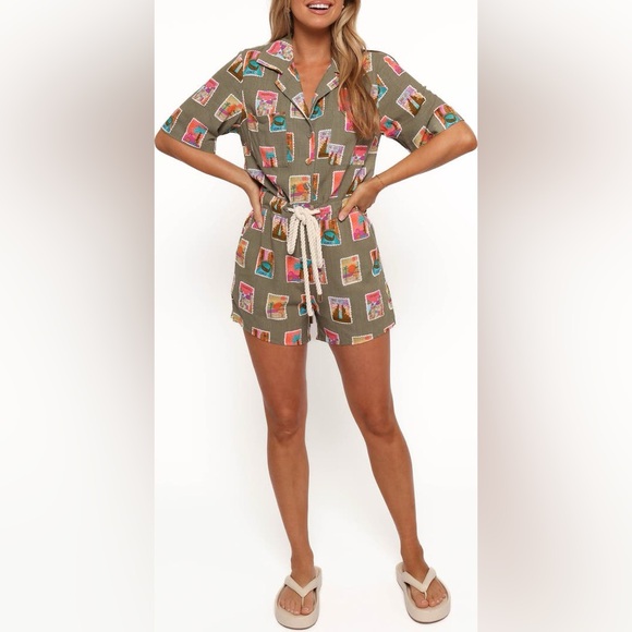 NWOT Petal + Pup Everlee Postcard Print Romper– Size XS - Picture 6 of 11